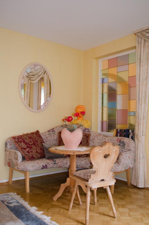 Haus Helvetia Bed & Breakfast Bad Orb Dış mekan fotoğraf